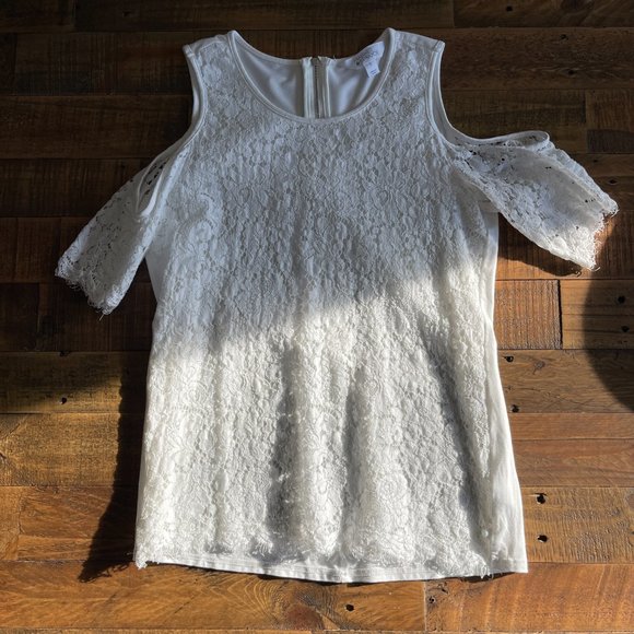 Women’s lace open shoulder top size small. - Picture 6 of 6